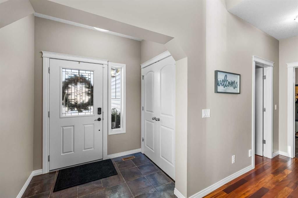 190 Sage Bank Grove NW, Calgary — photo 3 of 48