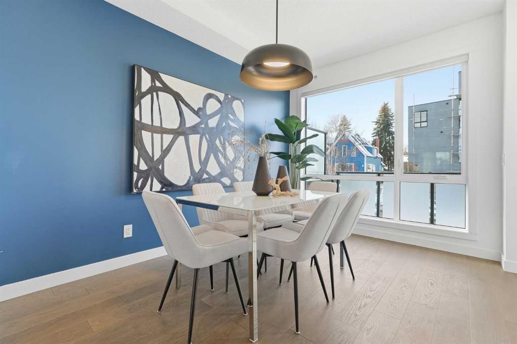 2104 17A Street SW, Calgary — photo 3 of 50