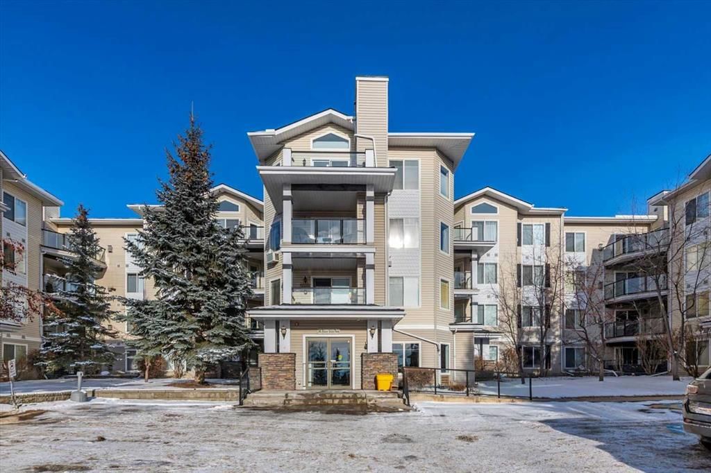 109, 345 Rocky Vista Park NW, Calgary — main listing photo
