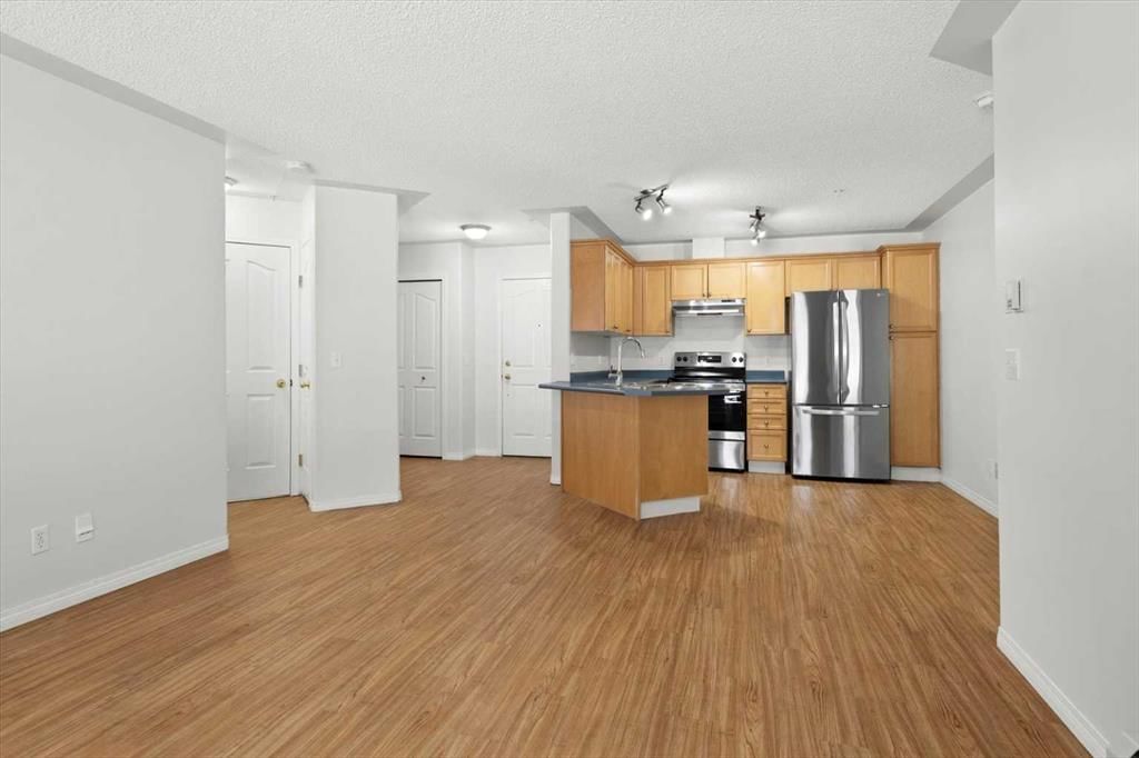 109, 345 Rocky Vista Park NW, Calgary — photo 3 of 24