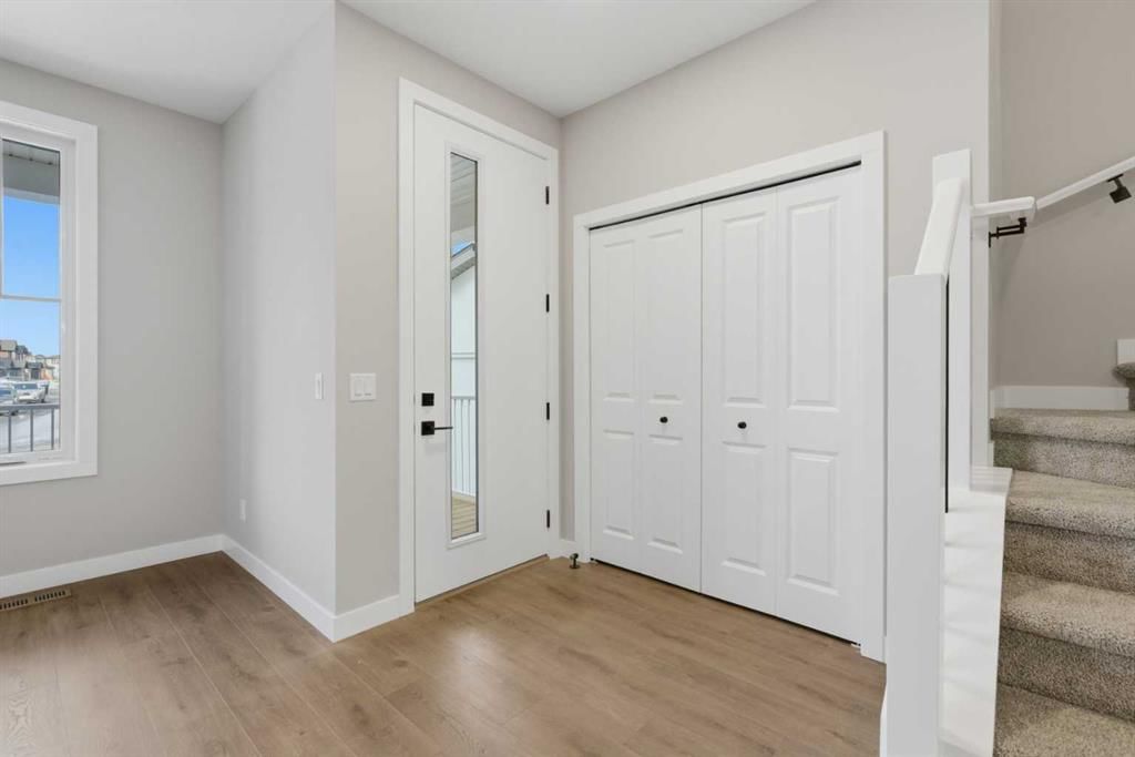 51 Belvedere Crescent SE, Calgary — photo 3 of 36