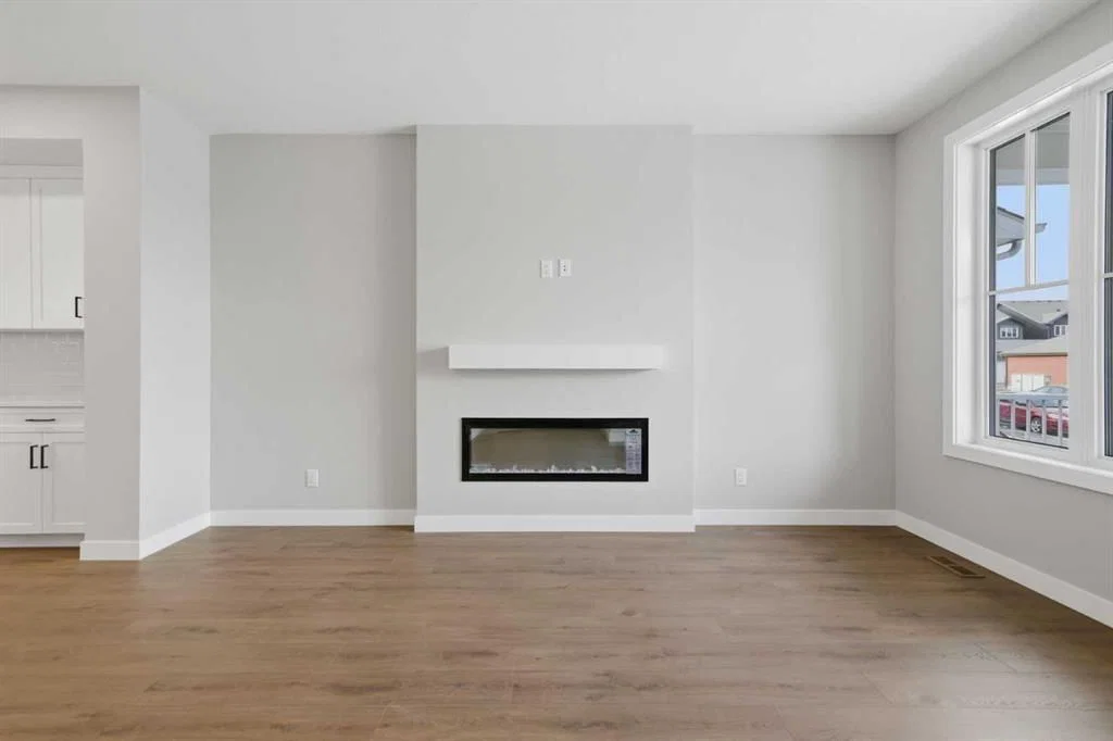 51 Belvedere Crescent SE, Calgary — photo 5 of 36