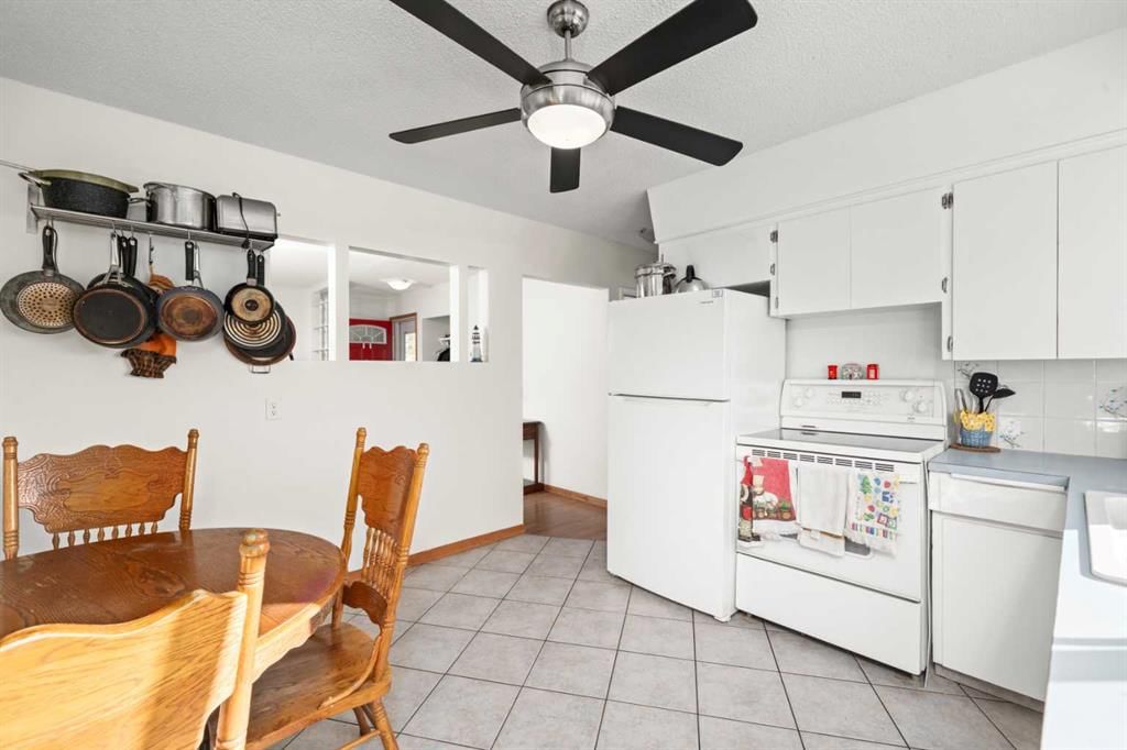 2219 40 Street SE, Calgary — photo 5 of 24