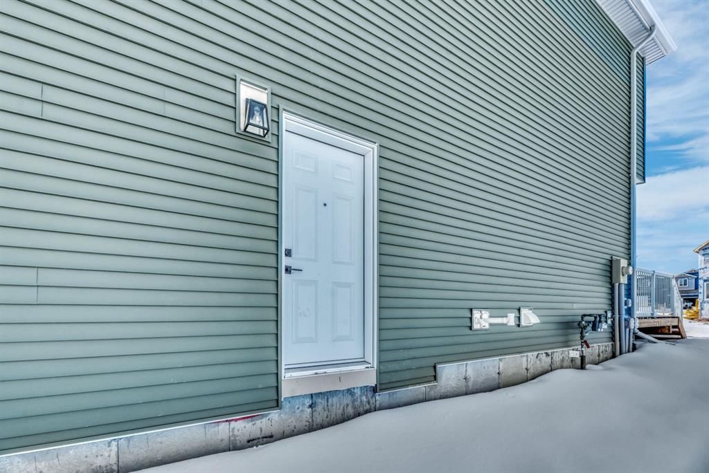 247 Annette Villas NW, Calgary — photo 3 of 37
