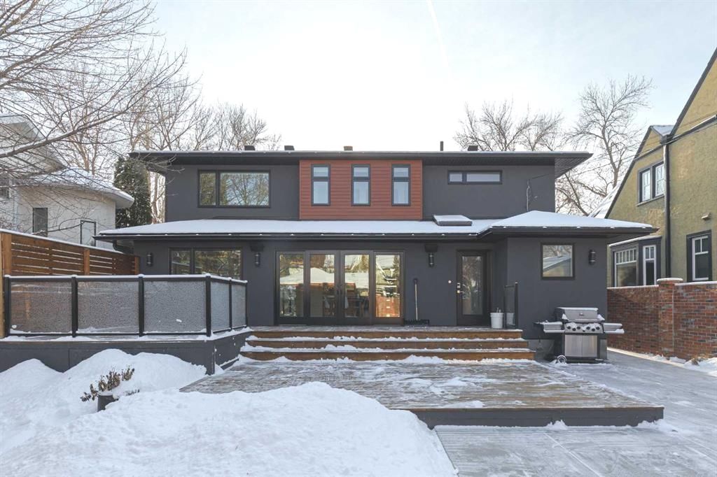 236 38 Avenue SW, Calgary — photo 2 of 48