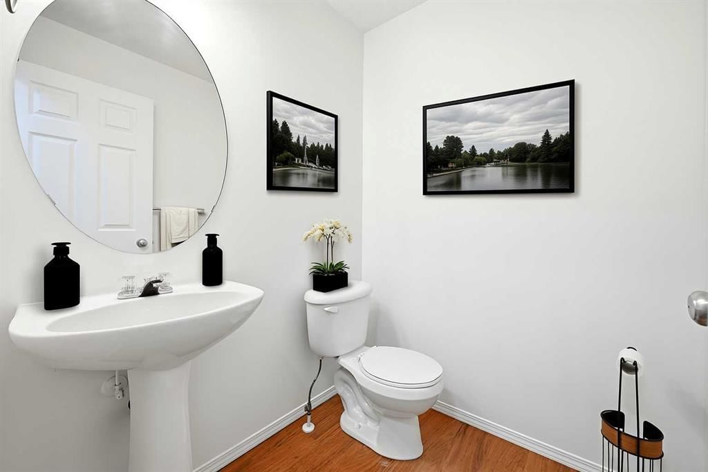 132 Royal Birch Mount NW, Calgary — photo 4 of 48