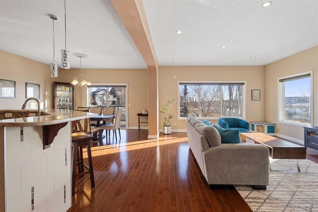 157 Hidden Creek Road NW, Calgary — photo 5 of 50