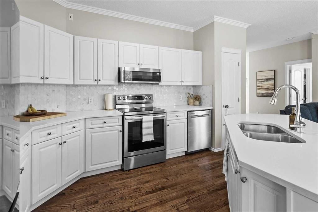 113 Edgeridge Terrace NW, Calgary — photo 3 of 30