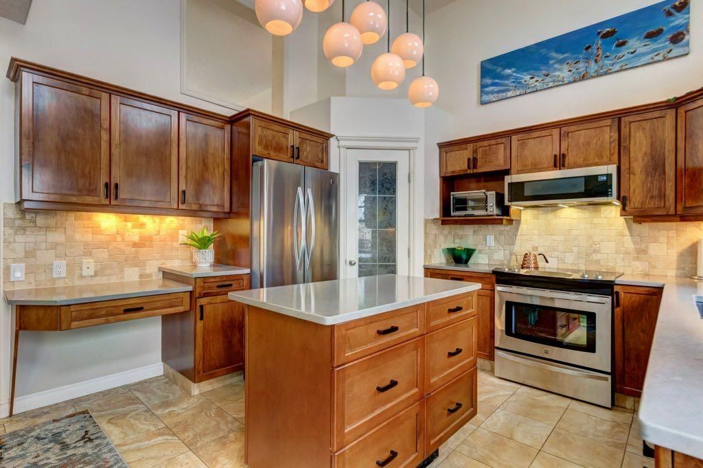 105 Inglewood Grove SE, Calgary — photo 4 of 41