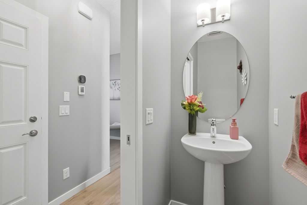 105 Chaparral Valley Crescent SE, Calgary — photo 5 of 46