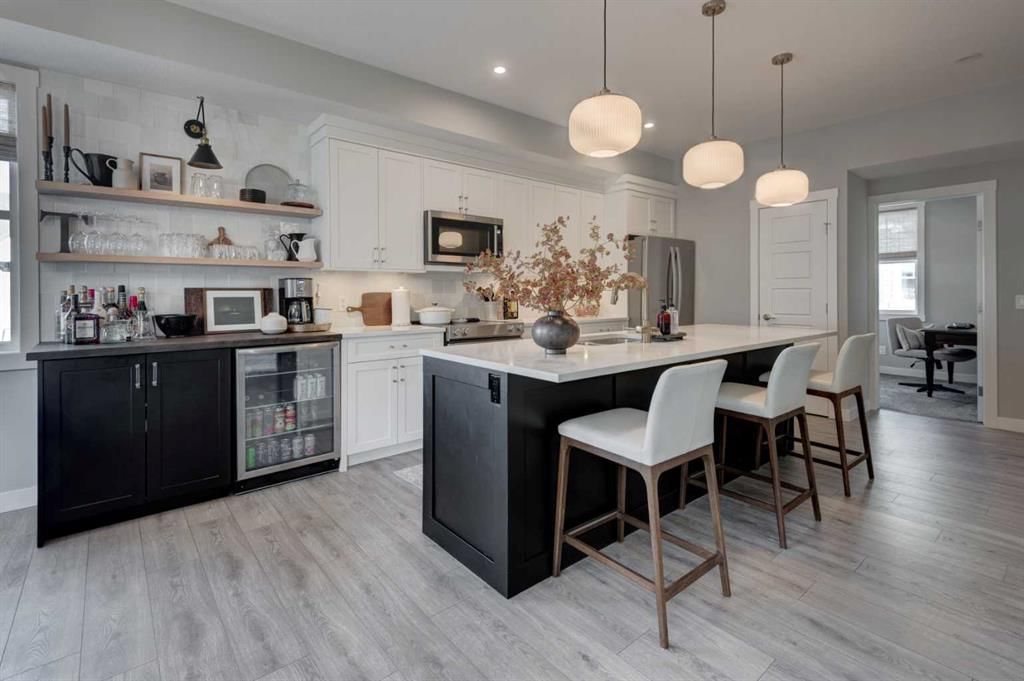 405 Cranbrook Walk SE, Calgary — main listing photo