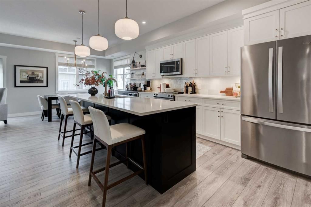405 Cranbrook Walk SE, Calgary — photo 2 of 32