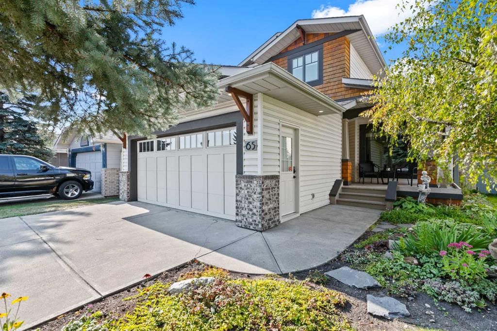 65 Sunlake Road SE, Calgary — photo 3 of 50