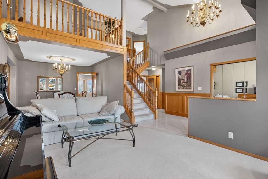 116 Hampshire Grove NW, Calgary — photo 2 of 48
