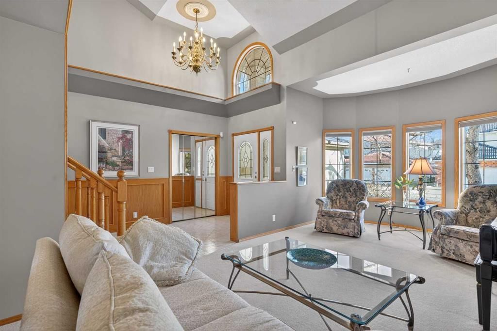116 Hampshire Grove NW, Calgary — photo 5 of 48