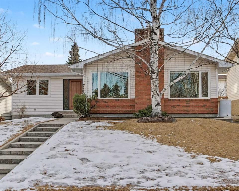 7331 Silver Mead Road NW, Calgary — photo 2 of 49