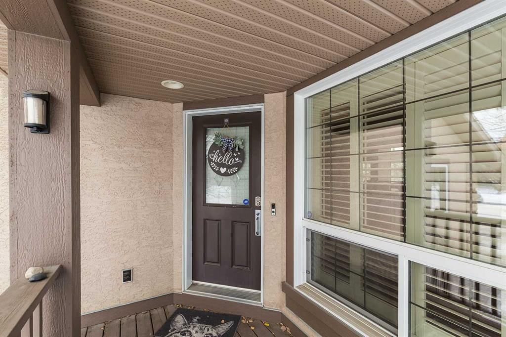 443 Everbrook Way SW, Calgary — photo 4 of 48
