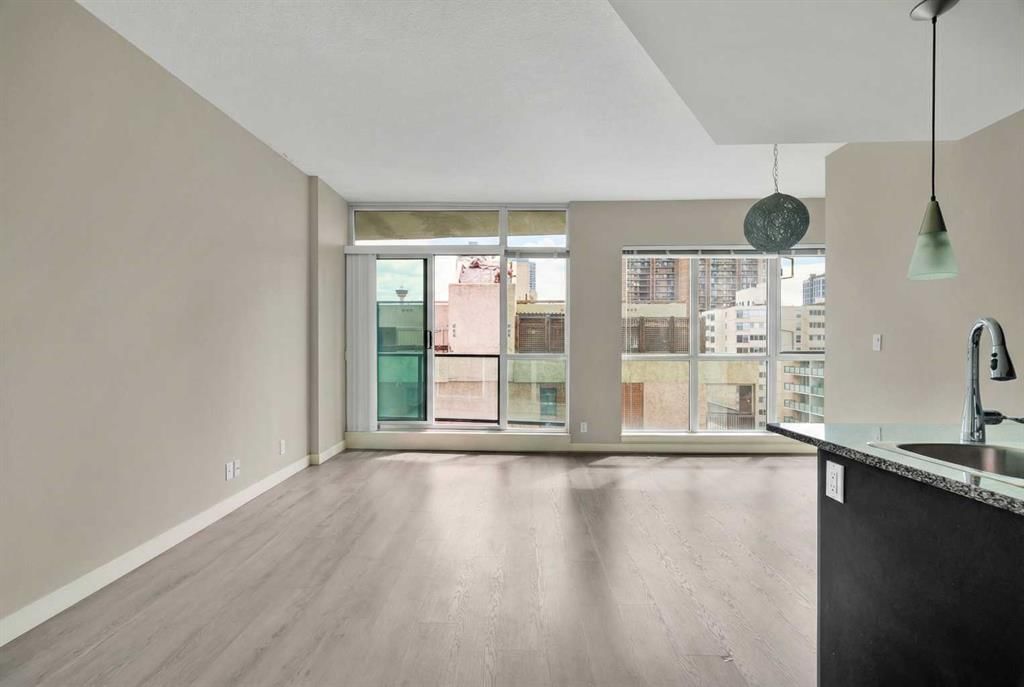 701, 788 12 Avenue SW, Calgary — photo 3 of 25