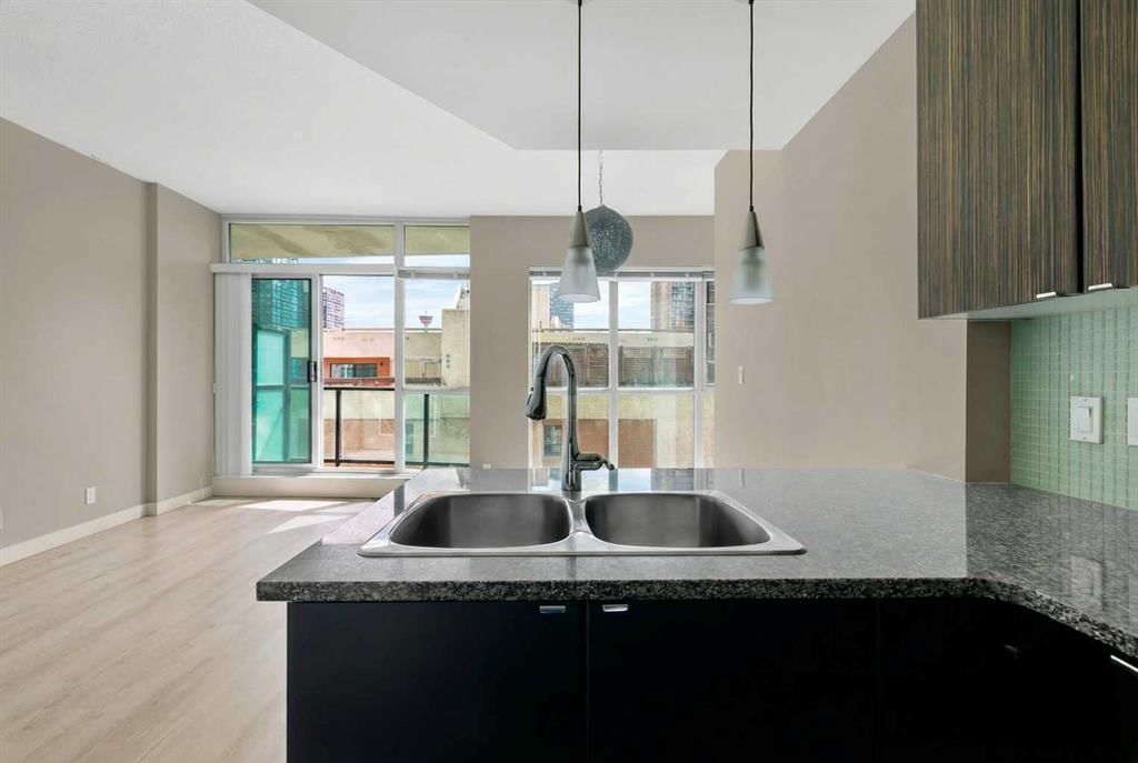 701, 788 12 Avenue SW, Calgary — photo 4 of 25