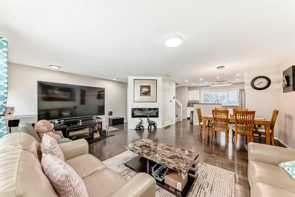 271 Prestwick Acres Lane SE, Calgary — photo 5 of 26