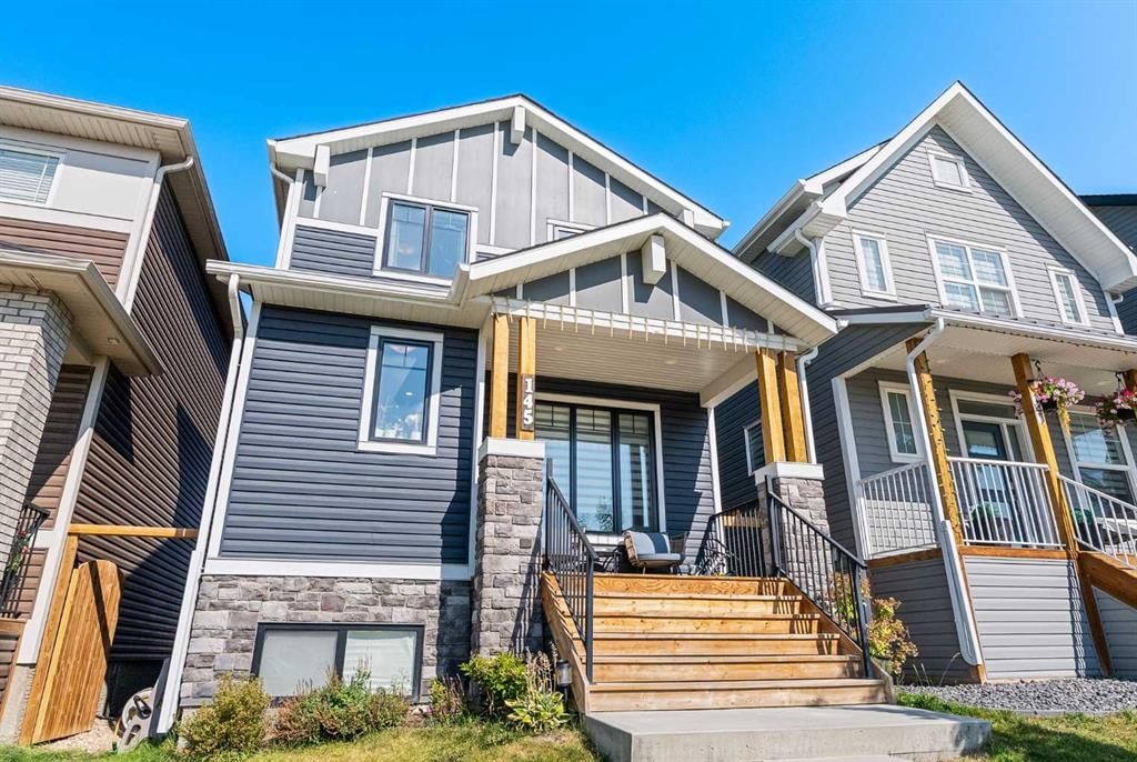 145 Lucas Crescent NW, Calgary — photo 5 of 46