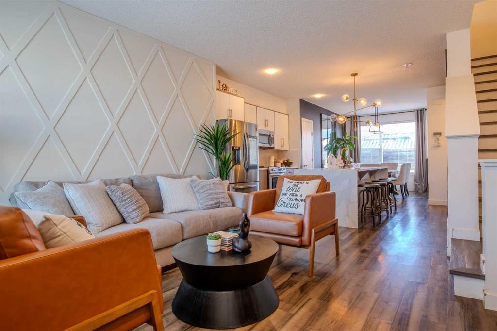 9021 46 Street NE, Calgary — photo 4 of 50