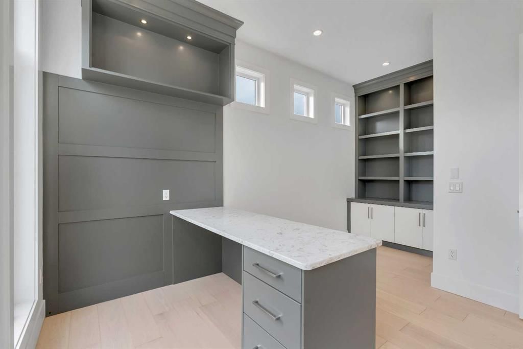 1603 23 Street NW, Calgary — photo 4 of 46