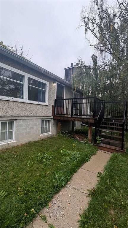 1436 22 Avenue NW, Calgary — photo 4 of 26