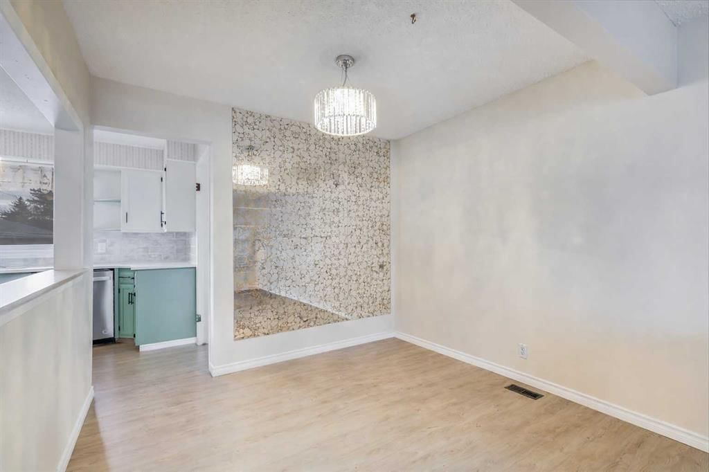 5611 Maidstone Crescent NE, Calgary — photo 5 of 32