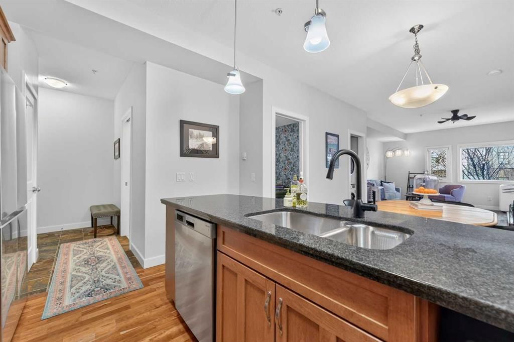 303, 1818 14 Street SW, Calgary — photo 4 of 27