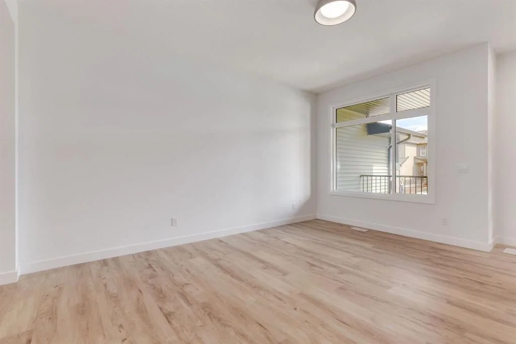 267 Sora Boulevard, Calgary — photo 4 of 44