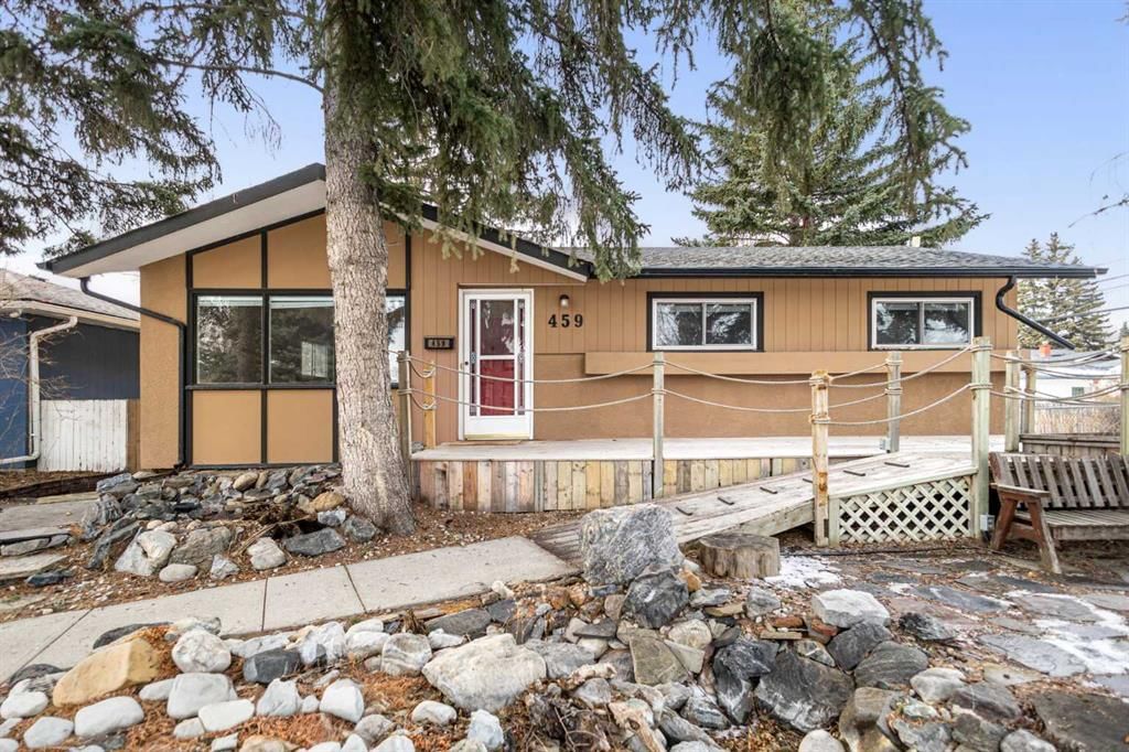 459 Astoria Crescent SE, Calgary — main listing photo