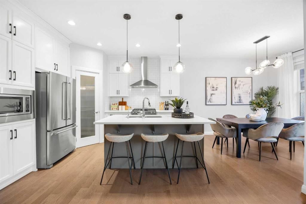41 Sherview Point NW, Calgary — photo 5 of 46
