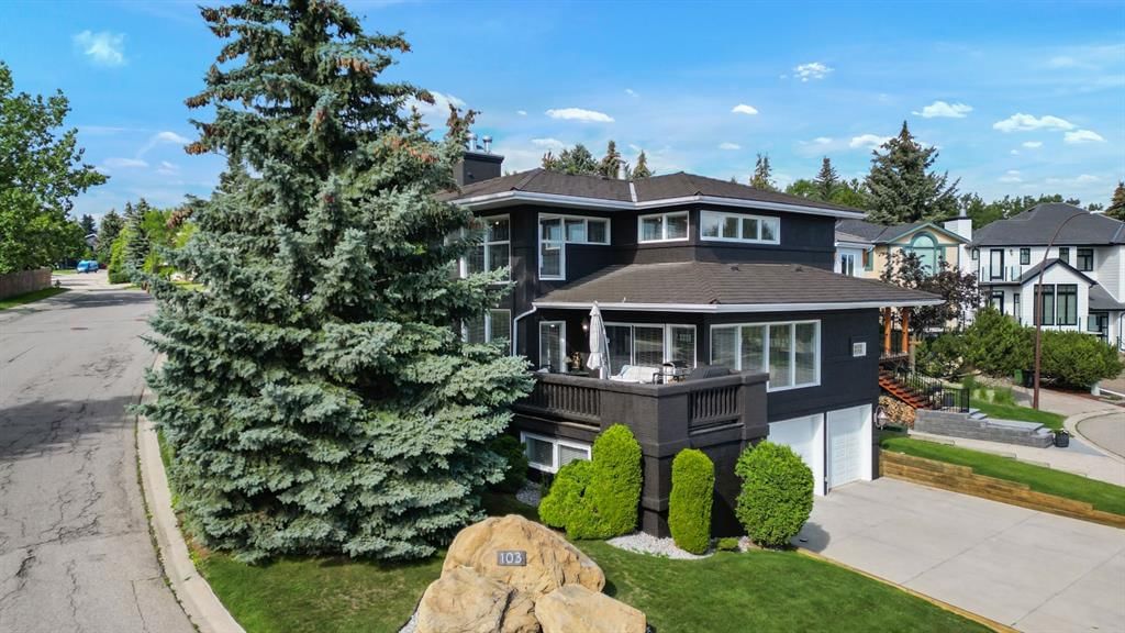103 Stratton Park SW, Calgary — photo 2 of 49