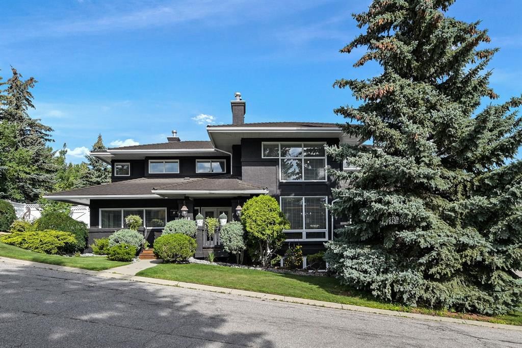 103 Stratton Park SW, Calgary — photo 3 of 49