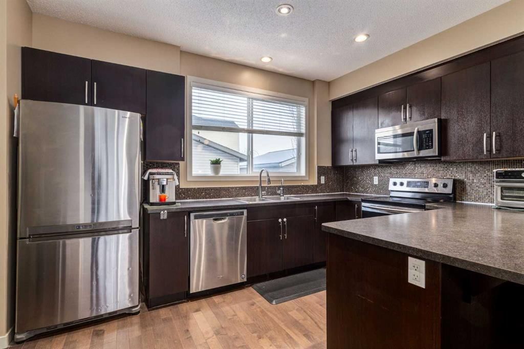 152 New Brighton Grove SE, Calgary — photo 3 of 35