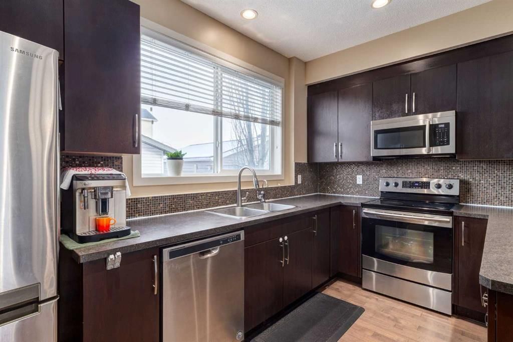 152 New Brighton Grove SE, Calgary — photo 5 of 35