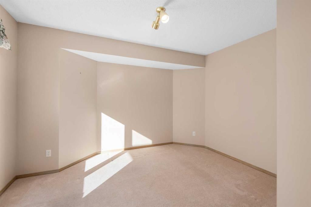 115 Chaparral Point SE, Calgary — photo 5 of 40