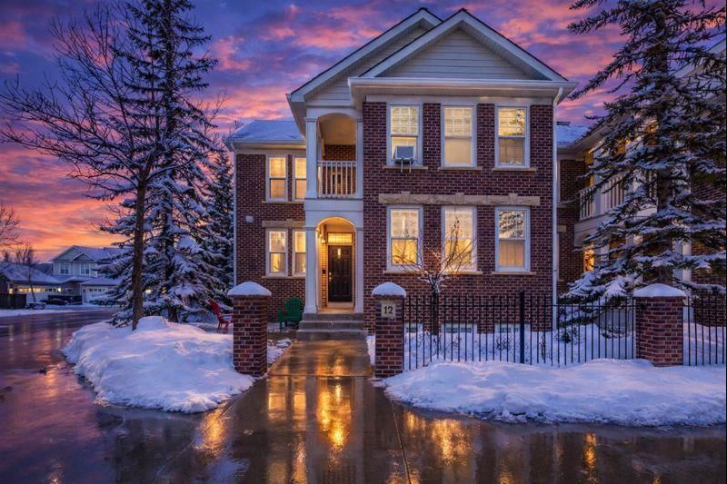 12, 10 St Julien Drive SW, Calgary — main listing photo