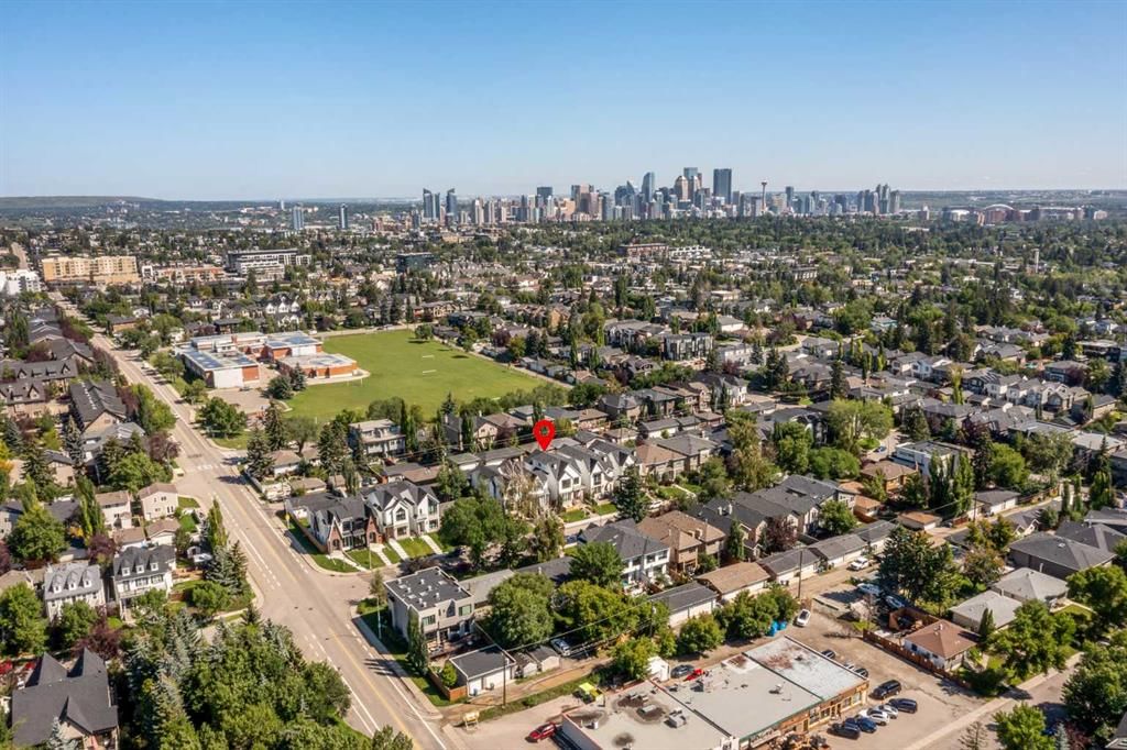2032 41 Avenue SW, Calgary — photo 5 of 50