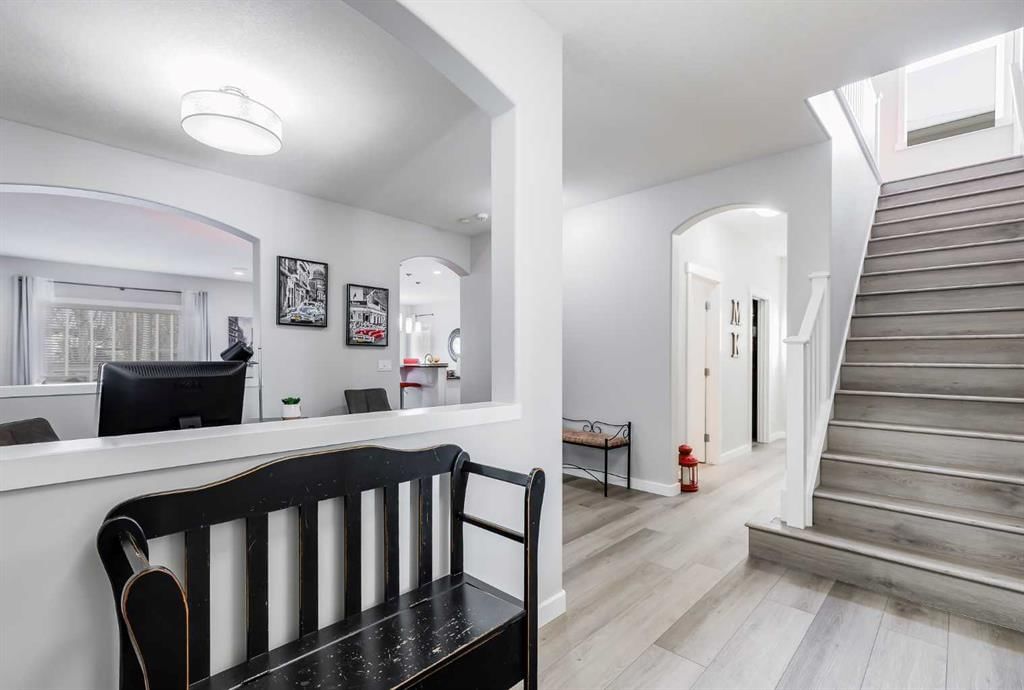214 Chapalina Court SE, Calgary — photo 3 of 41