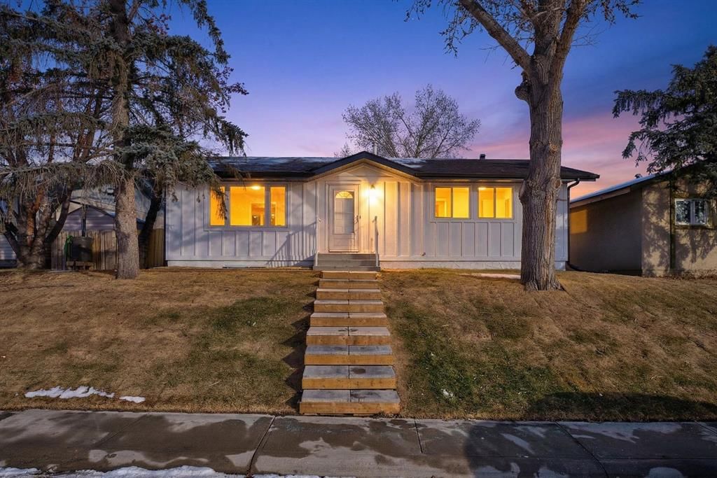 432 Ogden Drive SE, Calgary — main listing photo