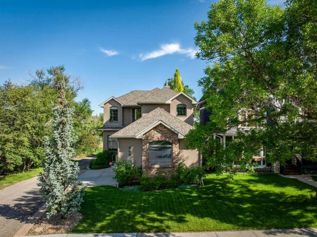 664 29 Avenue NW, Calgary — photo 2 of 50