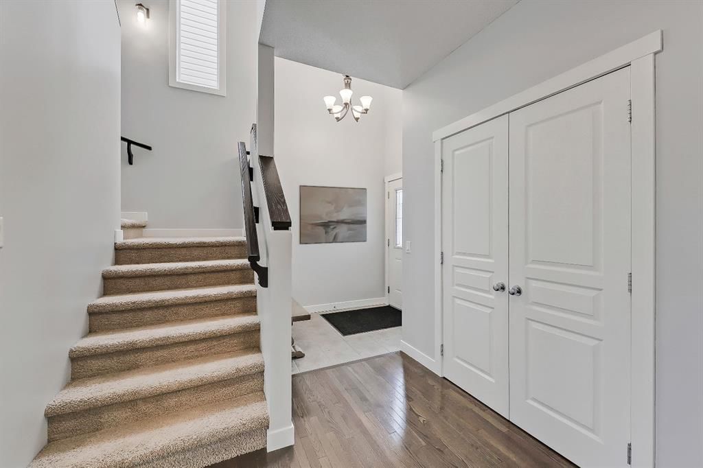 9 Copperleaf Way SE, Calgary — photo 3 of 46