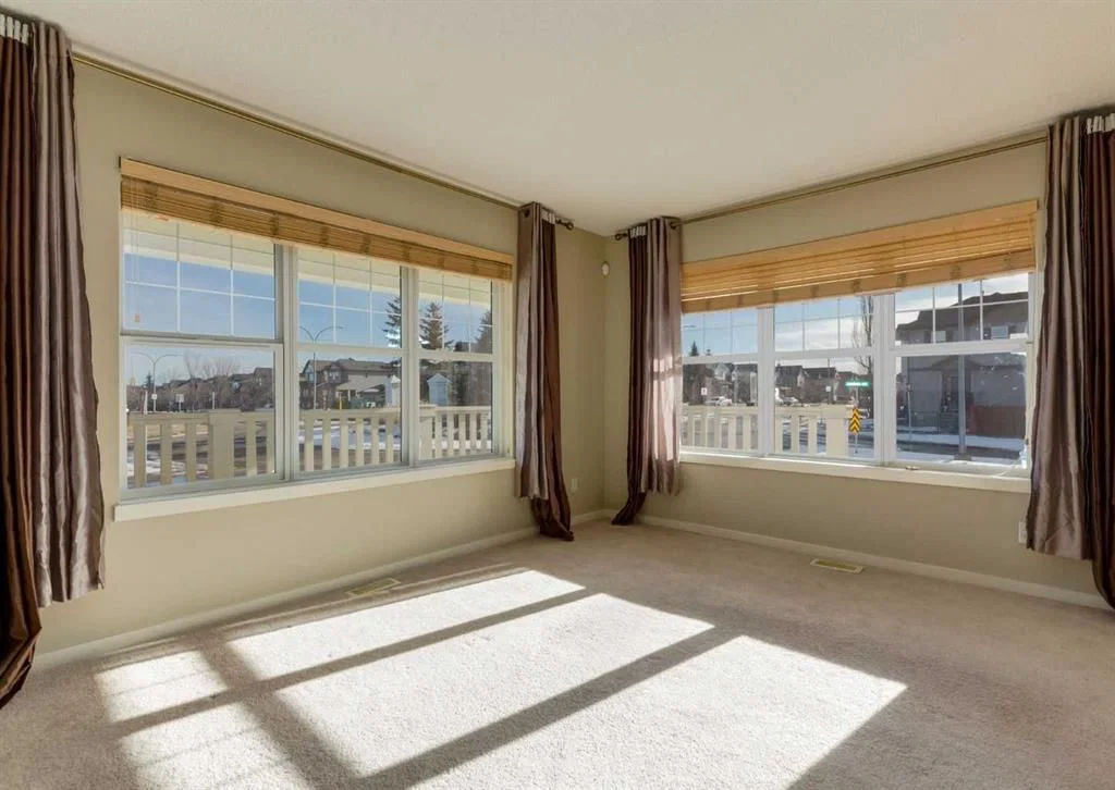 236 Silverado Drive SW, Calgary — photo 4 of 32