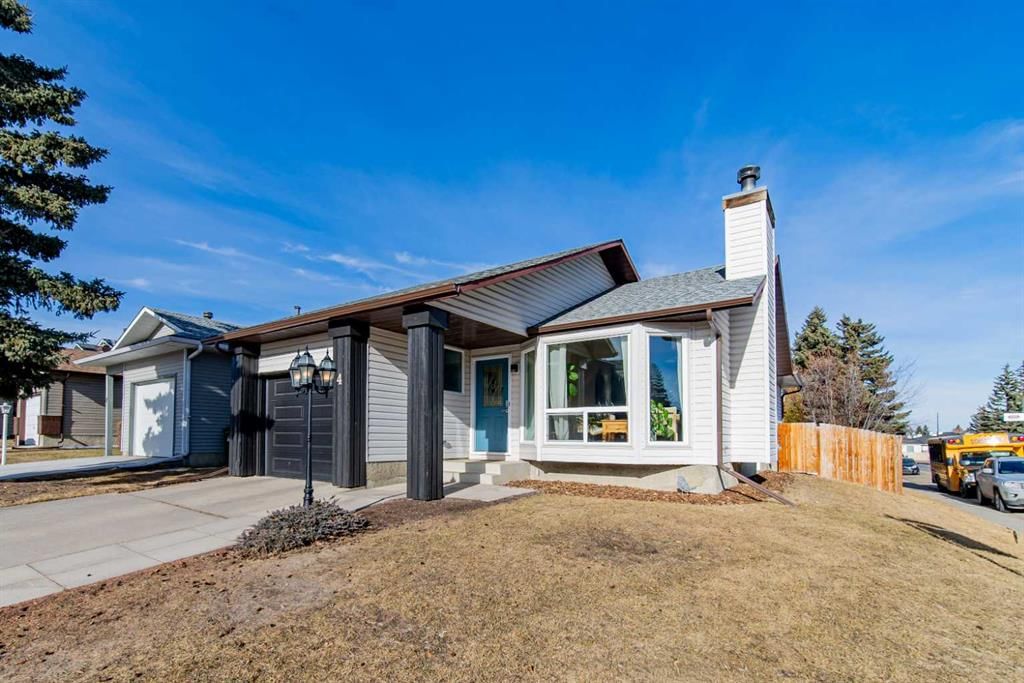 4 Cedargrove Road SW, Calgary — photo 2 of 38