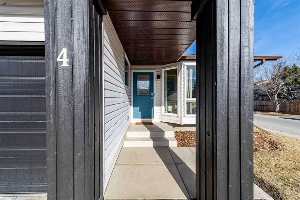 4 Cedargrove Road SW, Calgary — photo 4 of 38