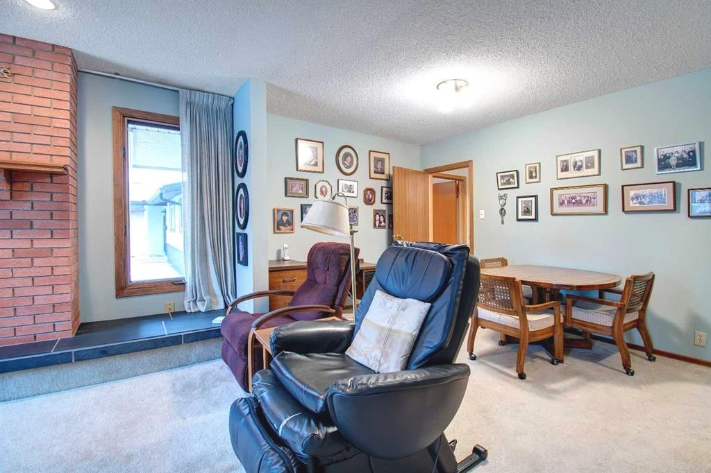 487 Arlington Drive SE, Calgary — photo 4 of 39