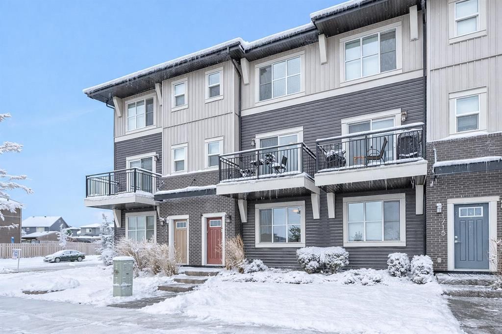 1713 Cornerstone Boulevard NE, Calgary — photo 3 of 28