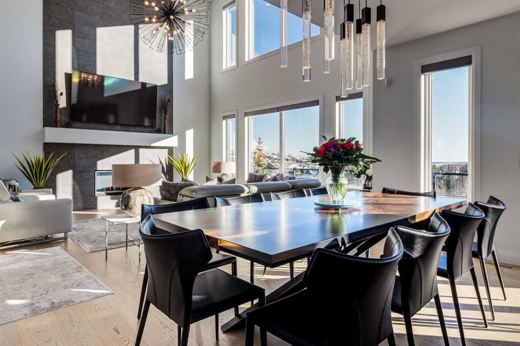 13 Timberline Court SW, Calgary — photo 4 of 48